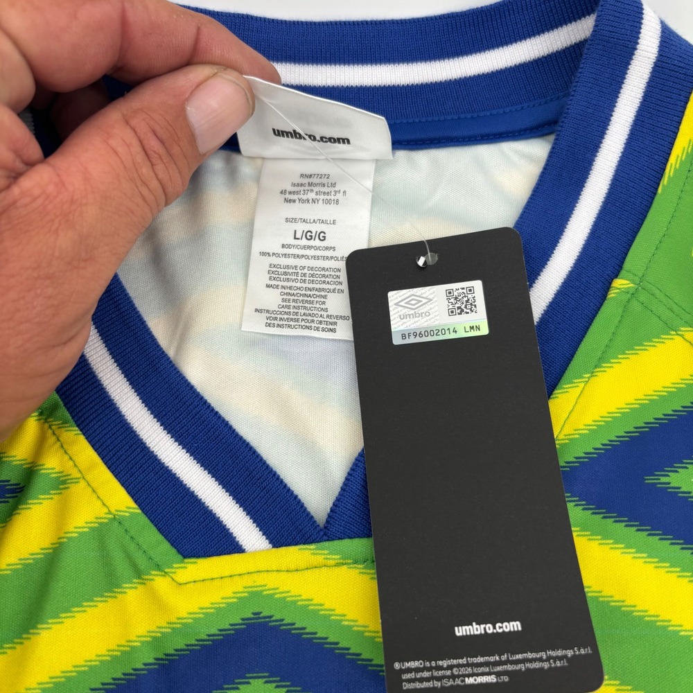 NWT Umbro‎ Men Brazil Soccer Jersey L Green Yellow Blue Geometric FIFA World Cup - Picture 2 of 7